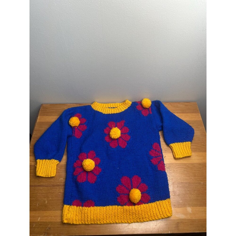 90s Y2K children’s kids vintage handmade sweater sweatshirt Pom Pom knitted 6T